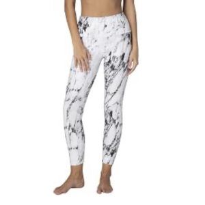 Beyond Yoga Olympus High-Waisted Capri Tights